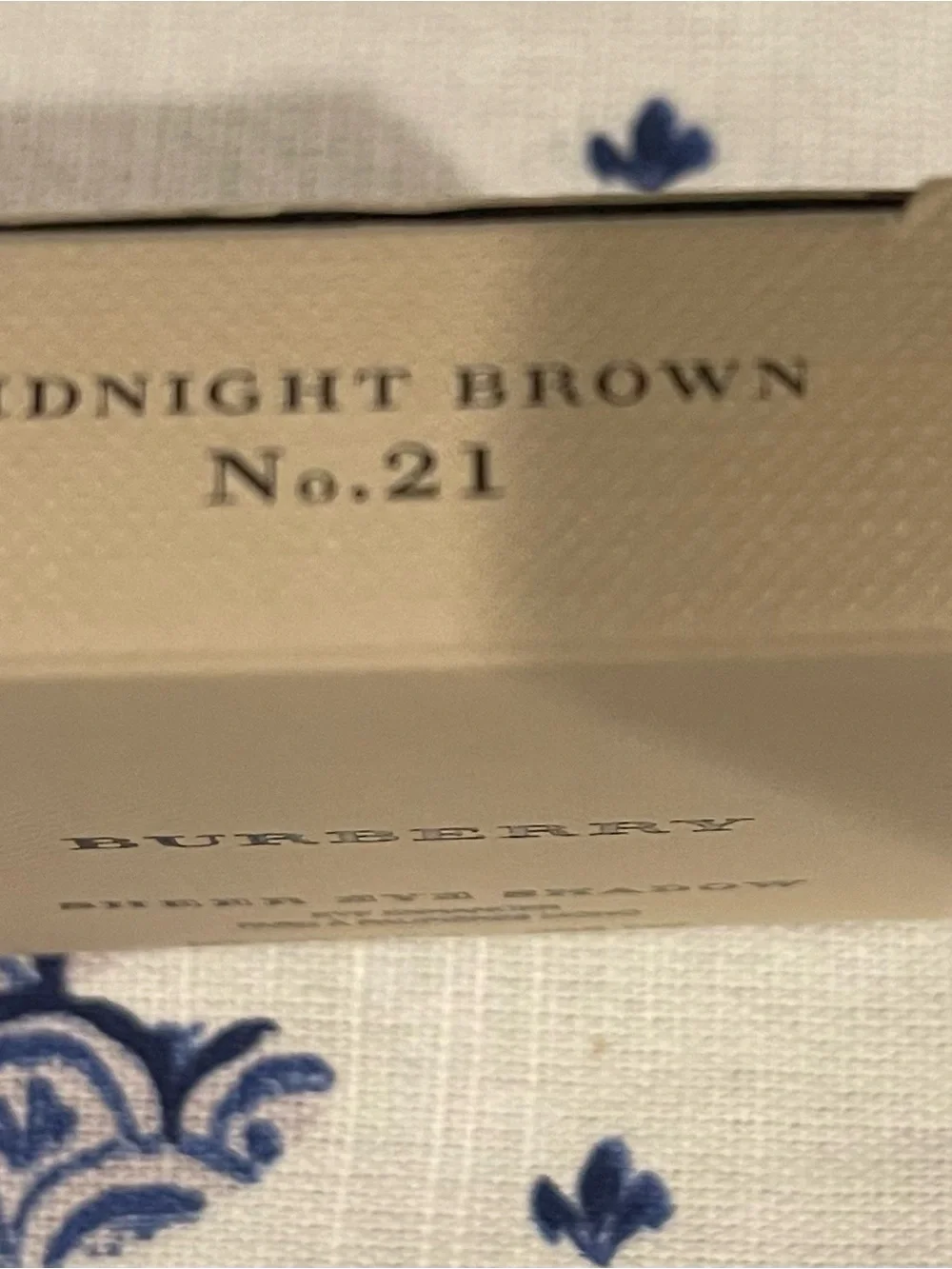NIB Burberry eyeshadow Midnight brown 21